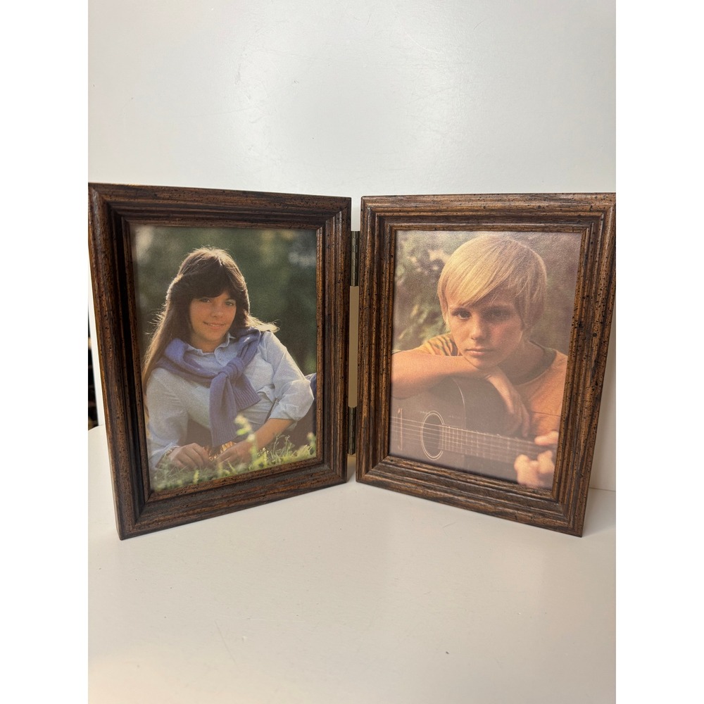 Vintage NOS Hinged Double 5x7 Picture Frame‎ Faux Wood Grain Twin Photo Frame